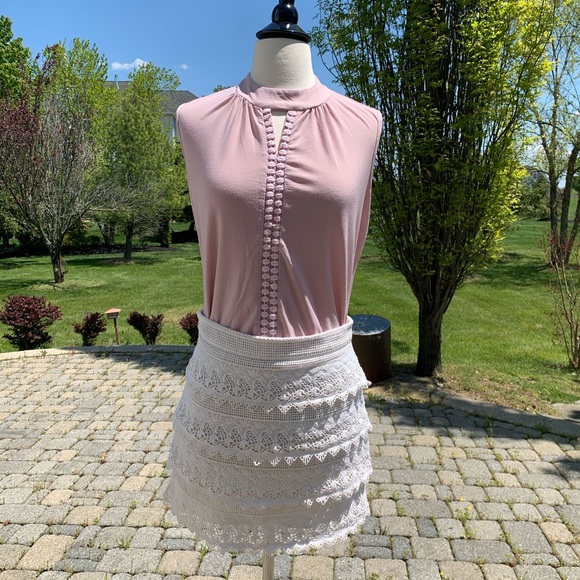 💓 Pastel Pink Button Down Blouse 💓 - Picture 3 of 8